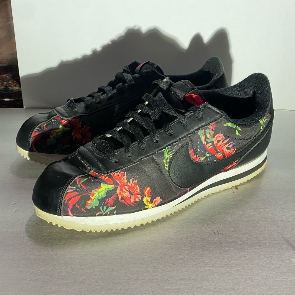 Nike Cortez Hawaiian print